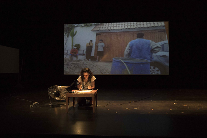 El apellido comienza conmigo - La Badabadoc - de Grec a Grec | © ©Claudia Córdova Zingnano