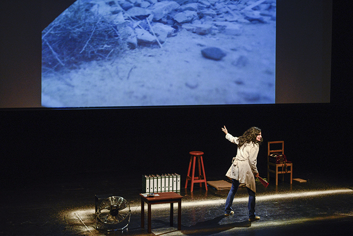 El apellido comienza conmigo - La Badabadoc - de Grec a Grec | © ©Claudia Córdova Zingnano