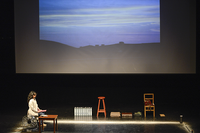 El apellido comienza conmigo - La Badabadoc - de Grec a Grec | © ©Claudia Córdova Zingnano