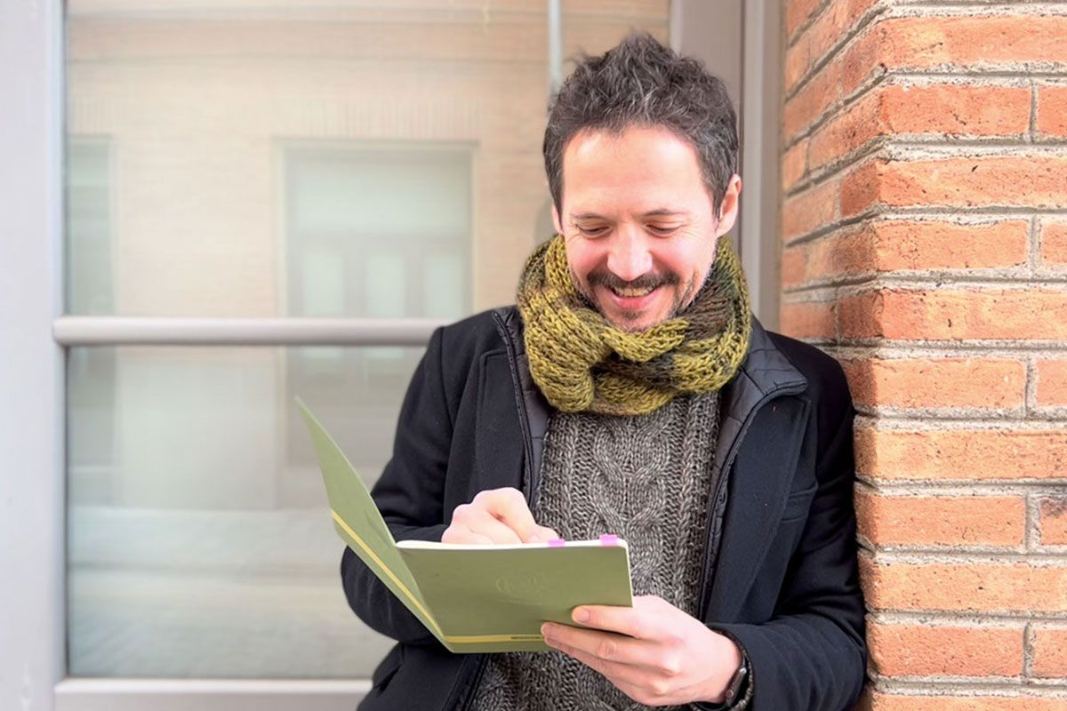 Kiss Me Love Kiss Me Love