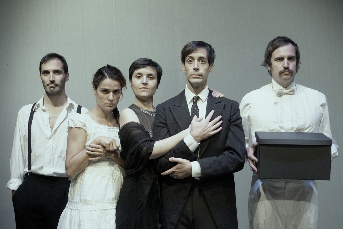 La jove esposa | © La jove esposa