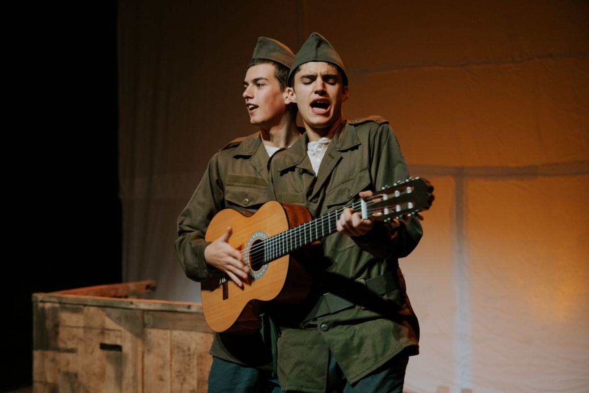 Quanta, quanta guerra... - Tantarantana | © Farrés Brothers i Cia Quanta, quanta guerra... - Tantarantana | © Farrés Brothers i Cia