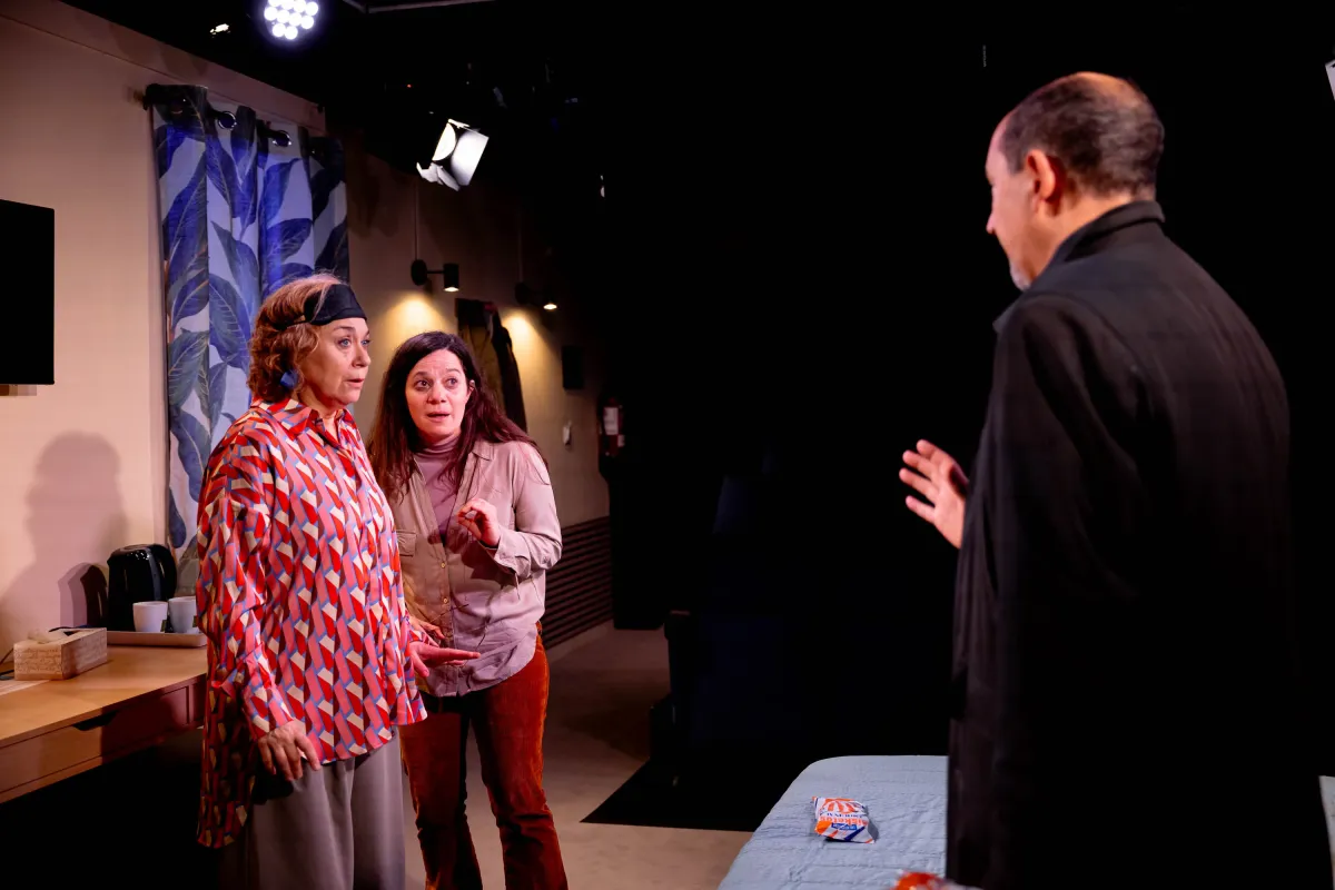 Anna Barrachina, Queralt Casasayas i Armand Villén a La Viatgera | © Sergi Panizo Anna Barrachina, Queralt Casasayas i Armand Villén a La Viatgera | © Sergi Panizo